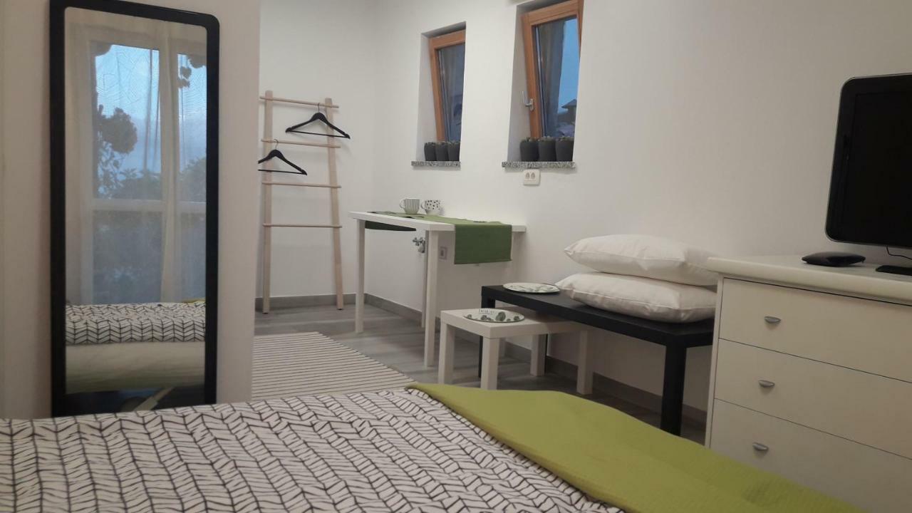 Apartment Apartma Medosi *